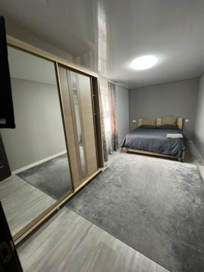 1-Confortable and ideal Apartament-Квартира посуточно Edinet